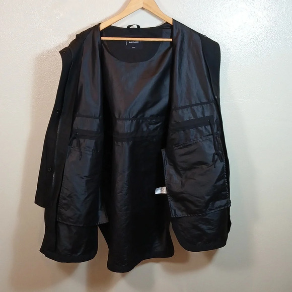 EVERLANE The ReNew Anorak  jacket in black size Medium - Picture 5 of 9